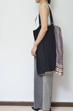 Load image into Gallery viewer, PLEATED BAG/LARGE_A