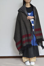 Load image into Gallery viewer, tsutae SHAWL HOODIE_LINE / RED×BLK