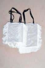 画像をギャラリービューアに読み込む, 代官山 蔦屋書店出品中/LACE CURTAIN FRINGE BAG/LARGE