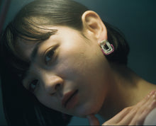 Load image into Gallery viewer, E_YAGA × YEAH RIGHT!!_Glass And Beads Hoop U Pierce