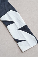 Load image into Gallery viewer, FLORAL UNE UNE OP 00 / A