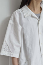 Load image into Gallery viewer, TABLE CLOTH OPEN COLLAR SH / OFF WHITE_01