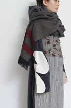 Load image into Gallery viewer, tsutae SHAWL HOODIE_LINE / RED×BLK