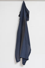 Load image into Gallery viewer, MESH ROBE OP / NAVY