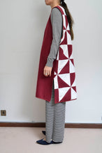 Load image into Gallery viewer, 代官山 蔦屋書店出品中/BGNDY SILK WOOL QUILTED PATCH LINER