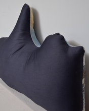 画像をギャラリービューアに読み込む, RUG CUSHION_ STATUE OF LIBERTY