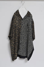 Load image into Gallery viewer, FLORAL MIX OPEN COLLAR SH /02