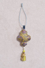 画像をギャラリービューアに読み込む, SCARF CUSHION ORNAMENT_B