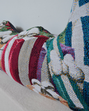 Load image into Gallery viewer, RUG CUSHION_ PRESENTS