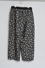 Load image into Gallery viewer, FLORAL MIX WIDE AND EASY PT /02