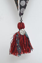 画像をギャラリービューアに読み込む, SCARF TAPESTRY_B