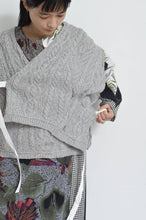Load image into Gallery viewer, KNIT CROSSOVER C/D_B