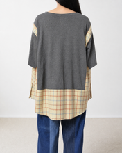 Load image into Gallery viewer, Fake layered T-shirt / ASSORTED_A
