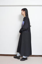 画像をギャラリービューアに読み込む, PLEATS OP_PRINT L/S T (02_BLK/YURI)
