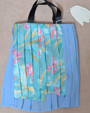 將圖片載入圖庫檢視器 PLEATED BAG/SMALL_C