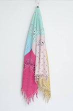 Load image into Gallery viewer, BANDANA SHAWL / ASS