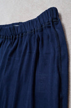 画像をギャラリービューアに読み込む, FLARE LEGGINS/NAVY_02