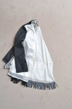 Load image into Gallery viewer, SCARF-LINED FRINGE JK/00