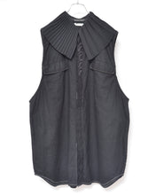 將圖片載入圖庫檢視器 PLEATED COLLAR SLEEVELESS SHIRT_C
