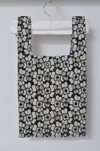 画像をギャラリービューアに読み込む, FLOWER LACE CONVINI-BAG_fab-graff/WHT