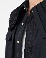 將圖片載入圖庫檢視器 PLEATED COLLAR SLEEVELESS SHIRT_C