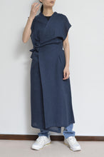 Load image into Gallery viewer, MESH ROBE OP / NAVY