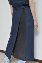 Load image into Gallery viewer, MESH ROBE OP / NAVY