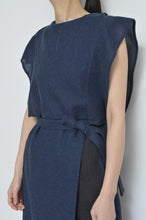 Load image into Gallery viewer, MESH ROBE OP / NAVY