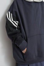 画像をギャラリービューアに読み込む, PATCH HOODIE/CHA/WALKIN_02