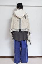 Load image into Gallery viewer, tsutae SHAWL HOODIE_SHUMAG / OFF WH×BLK