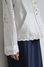 Load image into Gallery viewer, TABLE CLOTH ZIP-UP HOODIE/WHT/01 size