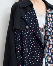 Load image into Gallery viewer, FLORAL TRENCH COAT/BLK/02 size A