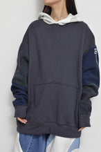 画像をギャラリービューアに読み込む, QUILT HOODIE/CHA_02