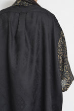 Load image into Gallery viewer, FLORAL MIX OPEN COLLAR SH /02