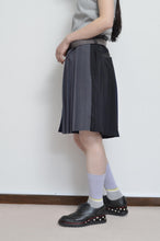 画像をギャラリービューアに読み込む, PLEATS SHORT PT 01/DARK