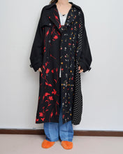 Load image into Gallery viewer, FLORAL TRENCH COAT/BLK/02 size B