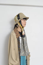 Load image into Gallery viewer, SCARF DROOPY BAGUETTE HAT / BEG