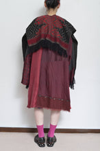 Load image into Gallery viewer, tsutae SHAWL BORELO_SHUMAG / RED×BLK