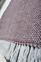 Load image into Gallery viewer, HOOD SHAWL (tsutae SPECIAL) / C