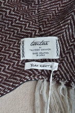 Load image into Gallery viewer, HOOD SHAWL (tsutae SPECIAL) / C
