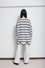 Load image into Gallery viewer, RIPPLE WAVE HEM KNIT P/O w/NECK PARTS(BORDER)_B