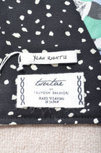 Load image into Gallery viewer, △ SHAWL (tsutae SPECIAL) / A