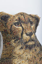 画像をギャラリービューアに読み込む, RUG CUSHION (CHEETAH)