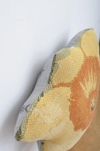 Load image into Gallery viewer, RUG CUSHION (SUISEN) / C