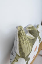 画像をギャラリービューアに読み込む, RUG CUSHION (SUISEN) / B