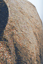 画像をギャラリービューアに読み込む, RUG CUSHION (GRIZZLY BEAR)