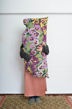 画像をギャラリービューアに読み込む, RUG CUSHION (PANSY) / A