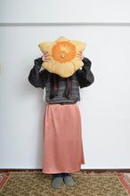Load image into Gallery viewer, RUG CUSHION (SUISEN) / C