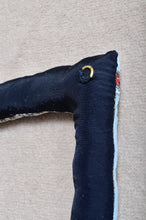 画像をギャラリービューアに読み込む, SCARF CUSHION FLAME_C