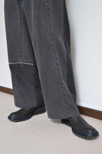 画像をギャラリービューアに読み込む, BLK DENIM WIDE TUCK PT 01